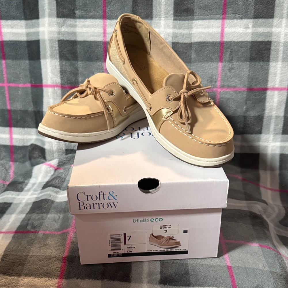 Croft & Barrow Women's Beige Loafers